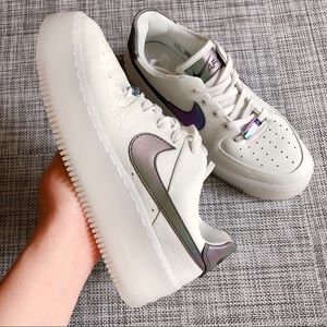 Air Force 1, Sage Low